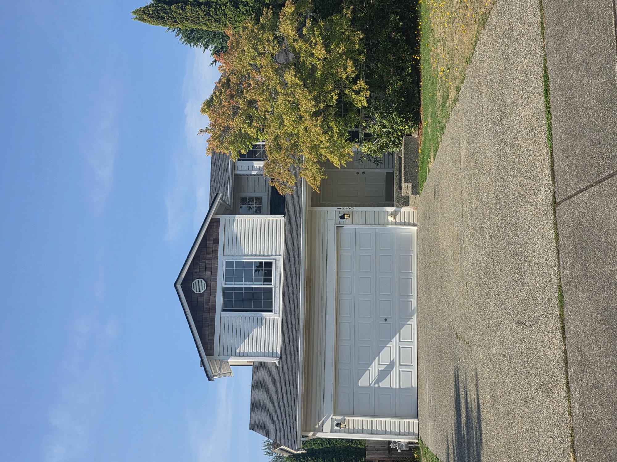 1630 95th Ave NE